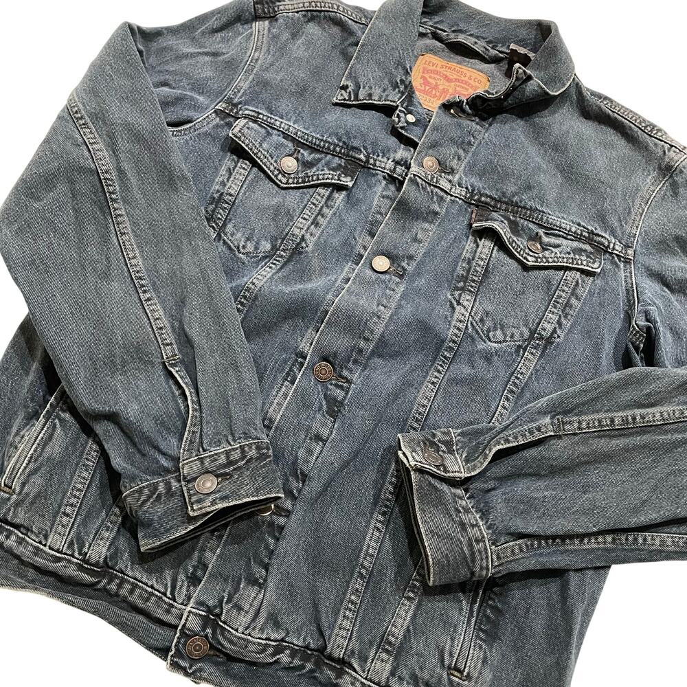Mens Levi's Dark Wash Jean Trucker Jacket size L Red Tab Denim